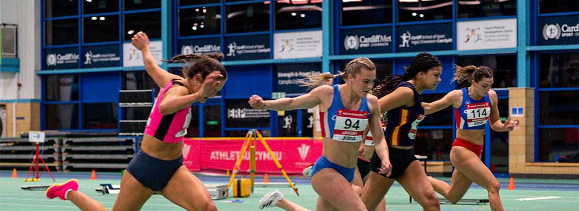 Senior women's 60m final finish.png