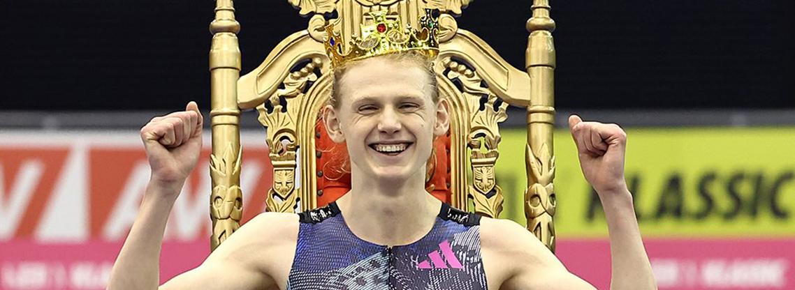 Justin Davies - Breaks the Welsh Indoor 800m record at the Keely Klassic - Credit Athletics Weekly.jpg