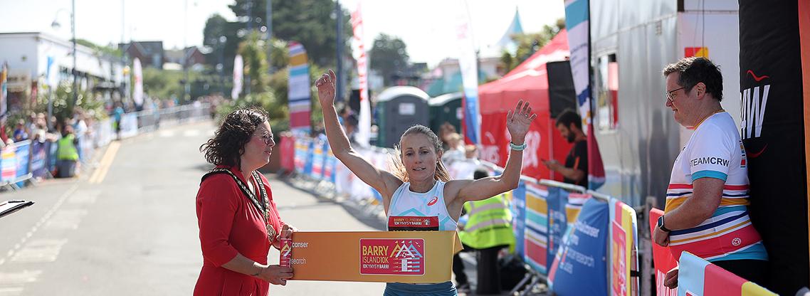 Natasha Wilson wins the Barry 10k.jpg